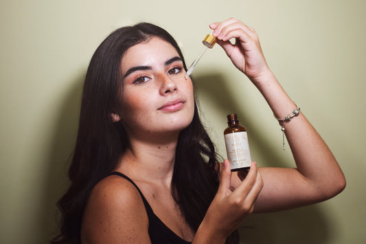 El Poder de los Aceites Naturales en Tu Rutina de Belleza